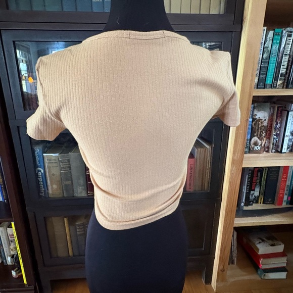 Tan Ribbed button-up Crop Top - Picture 6 of 8